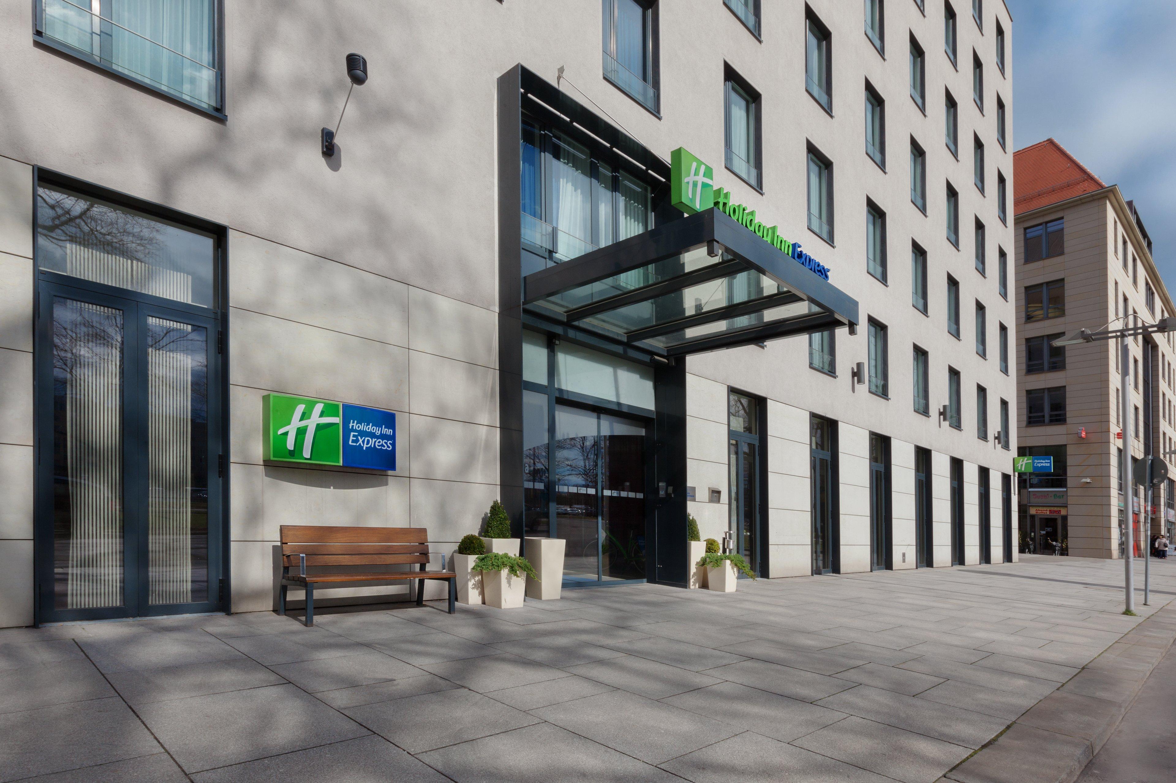 Holiday Inn Express Dresden City Centre Exterior photo